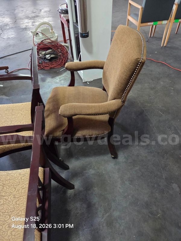 1 LOT OF 15 OFFICE CHAIRS