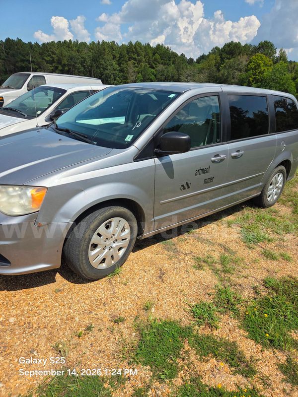 2014 Dodge Grand Caravan. WE HAVE TITLE