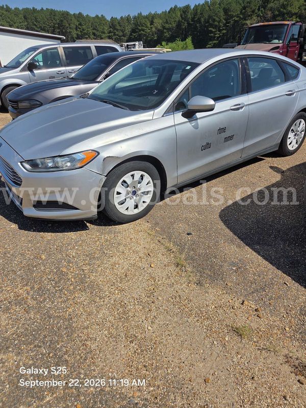 2014 Ford Fusion. WE HAVE THE TITLE