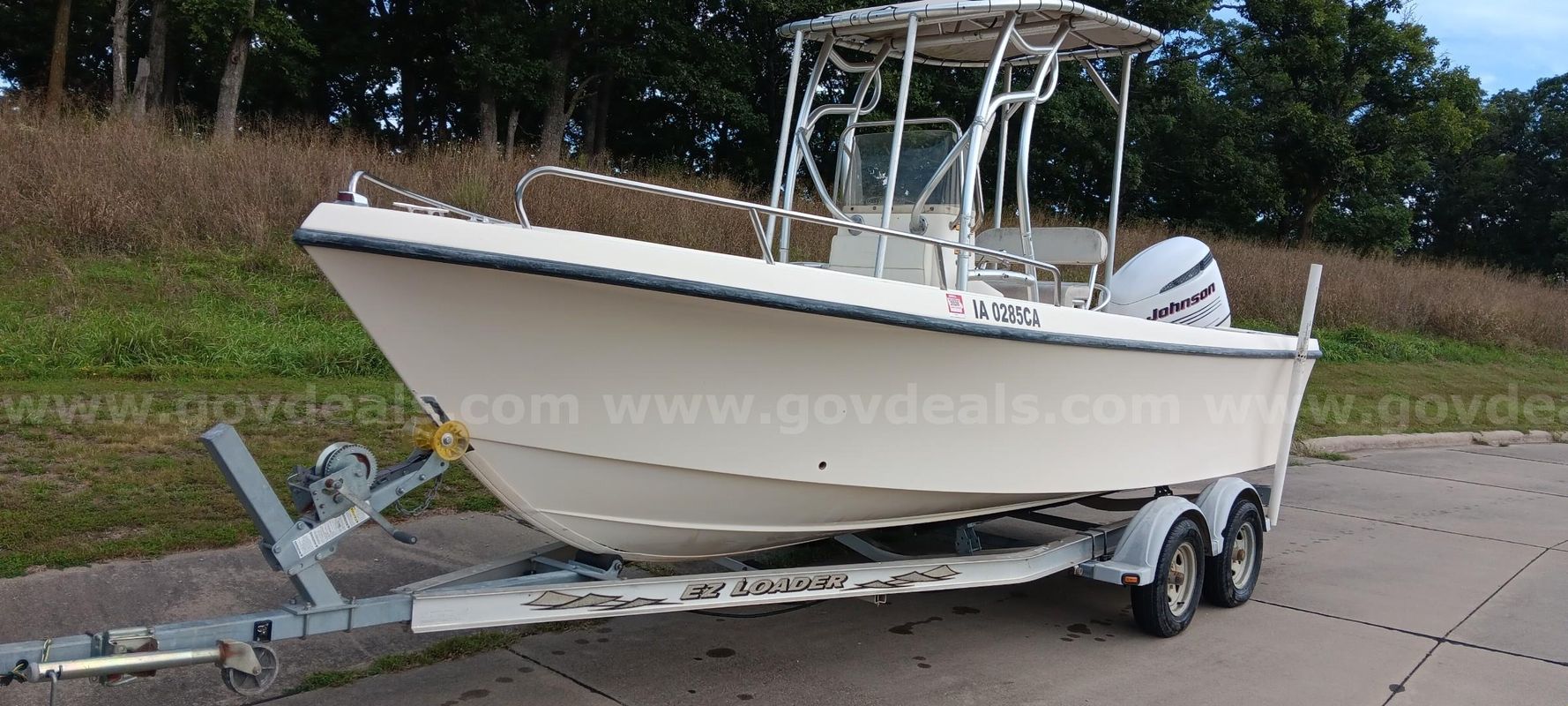 2005 Maycraft 2000 Center Console