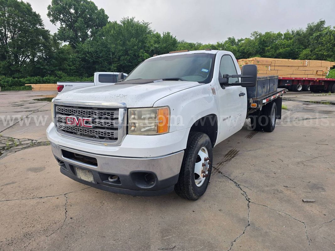 2014 GMC Sierra 3500 HD 4x4 Flatbed Dually
