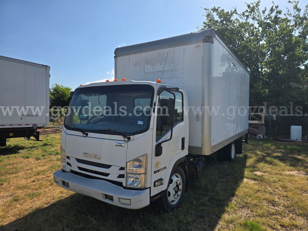 2018 Isuzu NRR S/A Box Truck-Inoperable