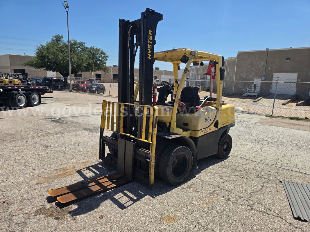 2018 Hyster H90FT Pneumatic Tire Forklift