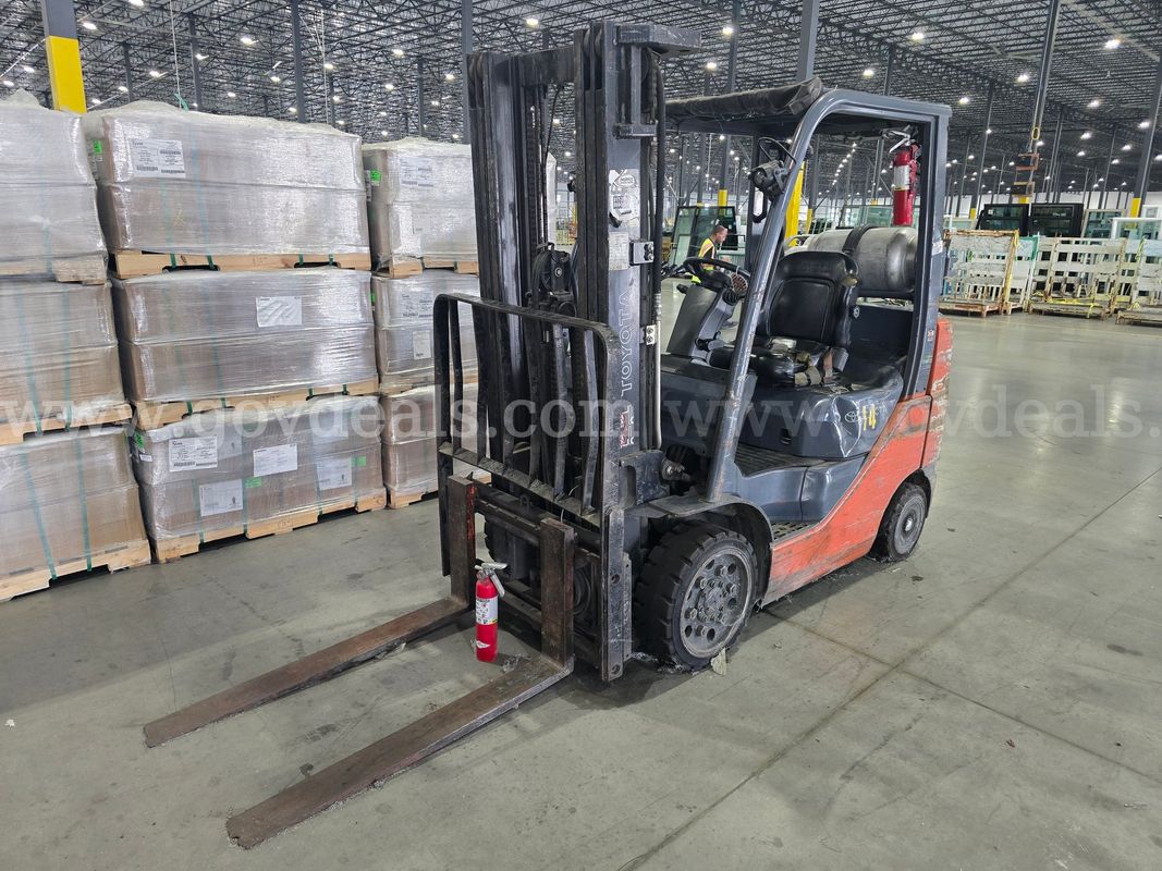 2019 Toyota 8FGU25 Pneumatic Tire Forklift-Inoperable