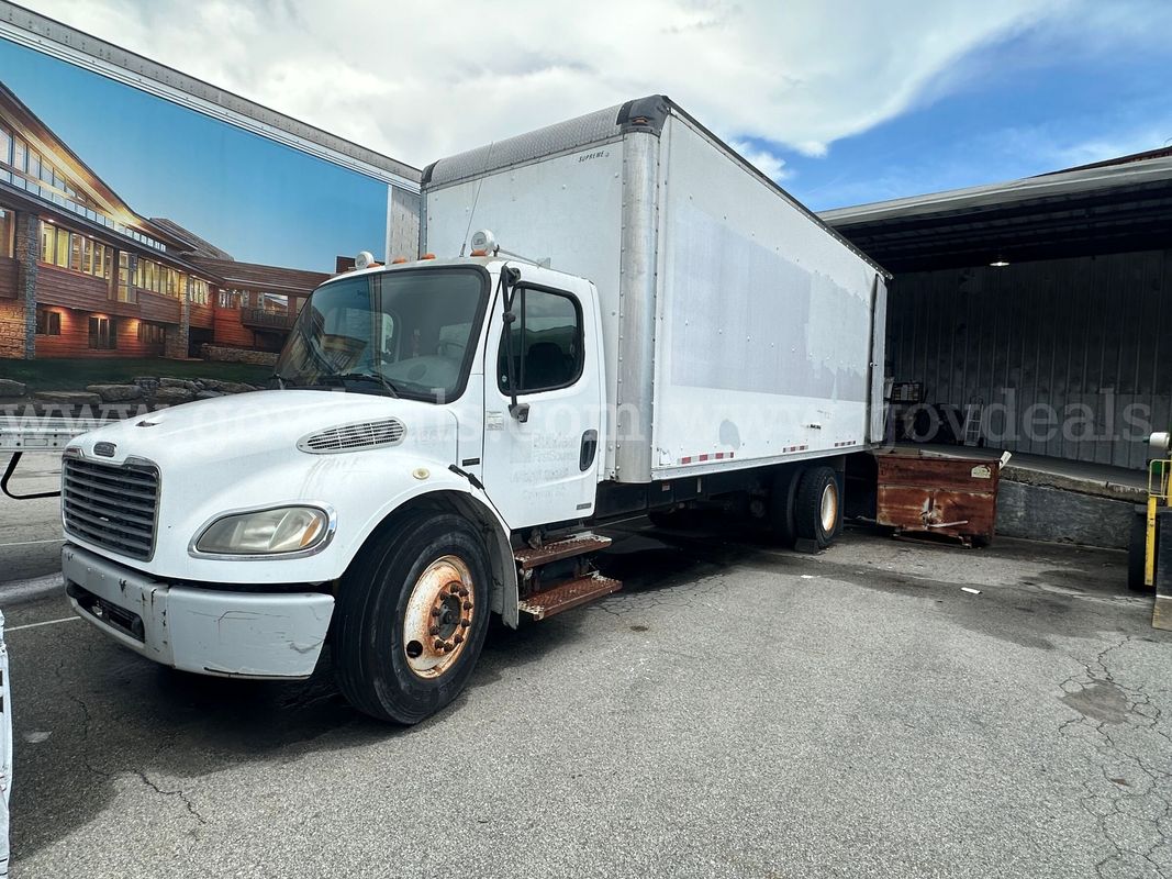 2007 Freightliner M2 106 S/A Flatbed-Inoperable