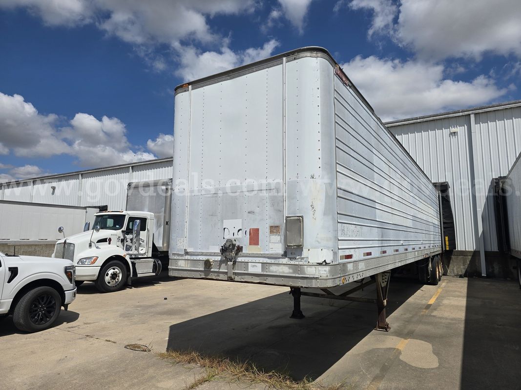 1982 Great Dane 741TPA44 T/A Van Trailer