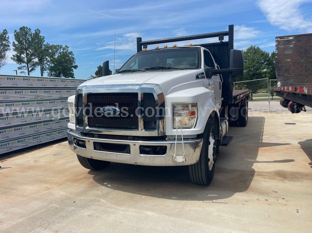 2017 Ford F-750 SD S/A Flatbed Dump Truck