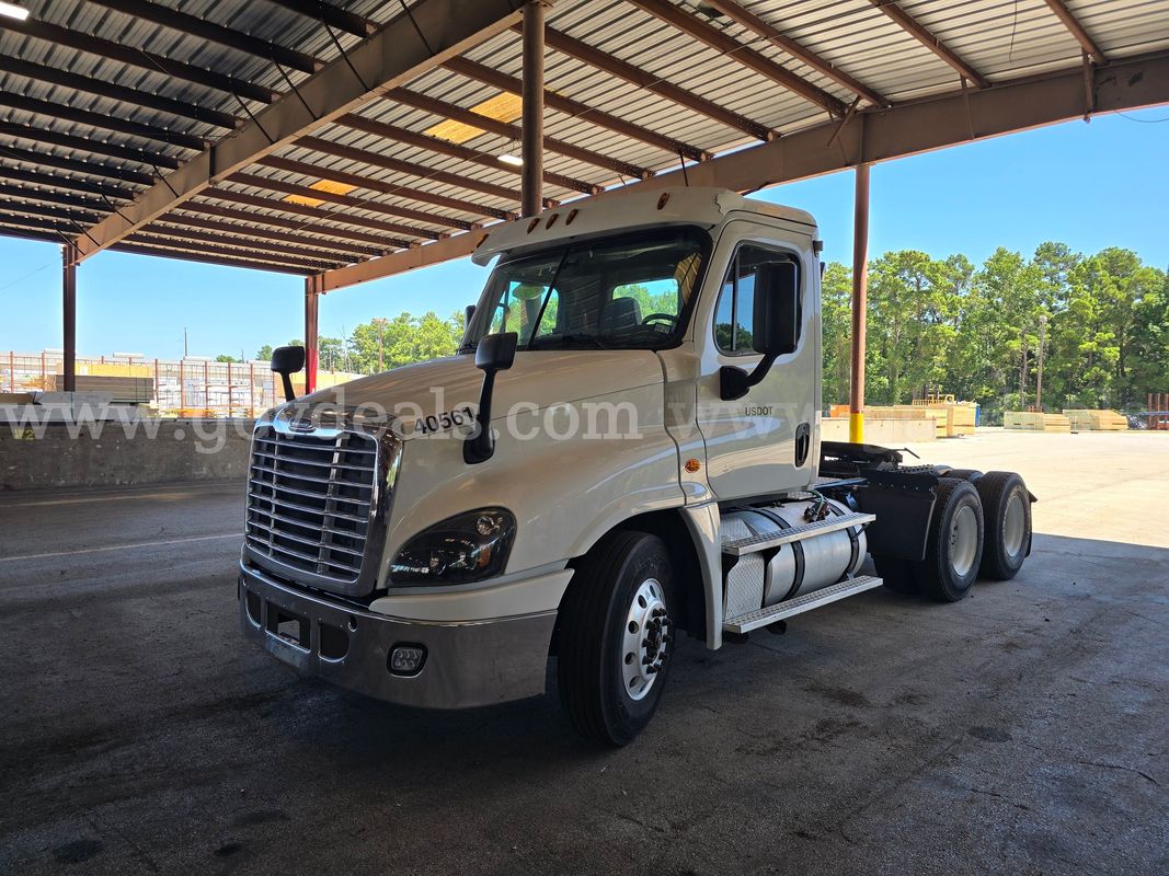 2016 Freightliner Cascadia T/A Truck Tractor