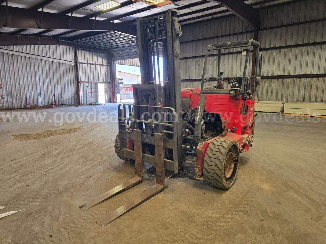 2015 Moffett M8 55.3P T4 Truck Mounted Forklift
