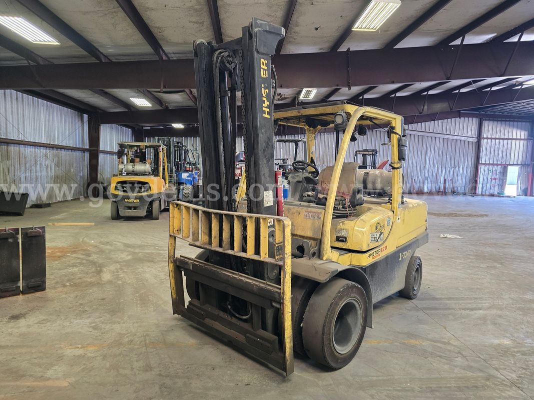 2015 Hyster H120FT Forklift-Inoperable