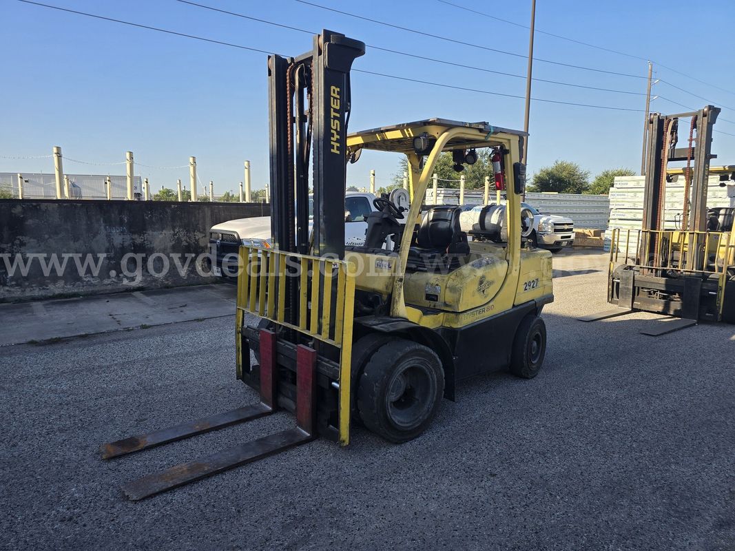 2014 Hyster H80FT Pneumatic Tire Forklift