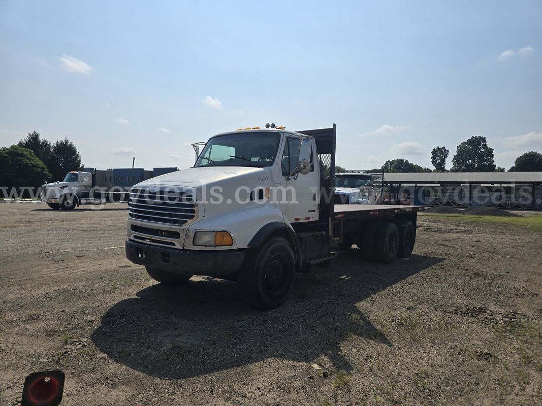 2001 Sterling LT9513 T/A Flatbed Dump Truck-Inoperable