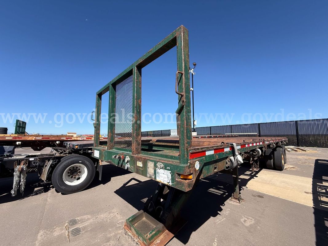 2003 Trussmaster T/A Roll-Off Trailer