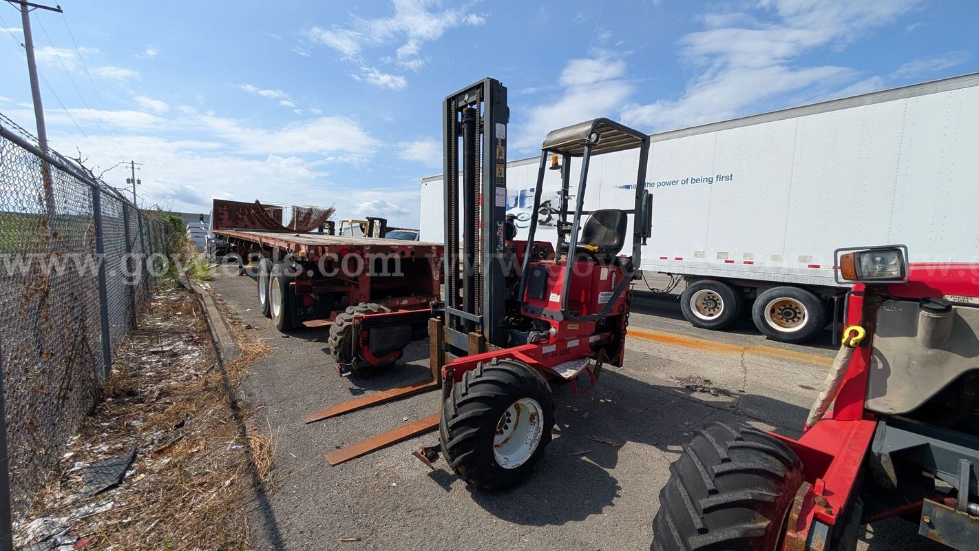 2005 Moffett M5500 Truck Mounted Forklift
