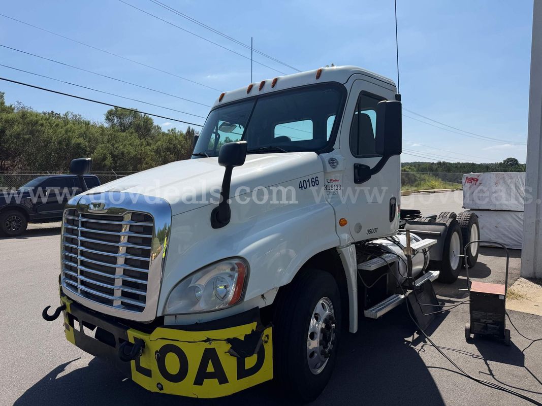 2016 Freightliner Cascadia 125DC T/A Truck Tractor