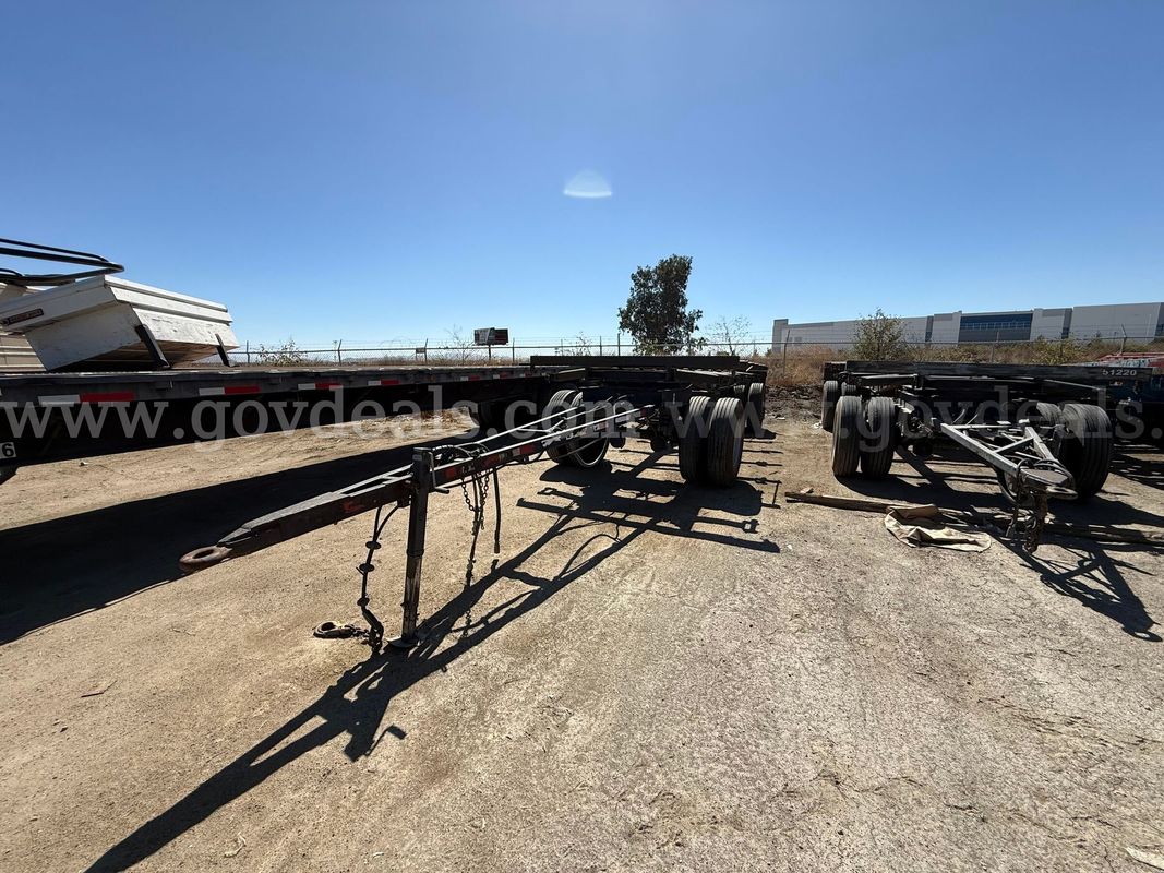 1979 Utility T/A Pole Trailer