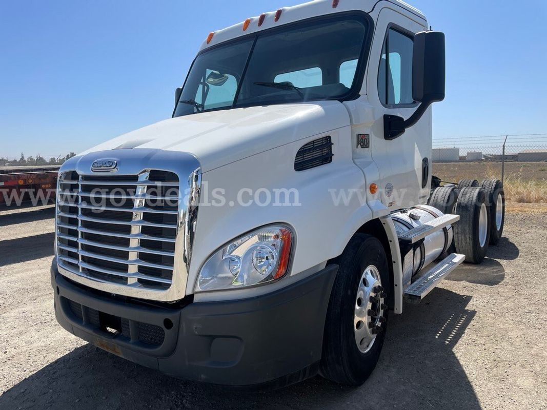 2012 Freightliner Cascadia T/A Truck Tractor