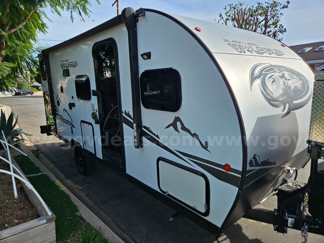 2022 Forest River Cherokee Wolf Pup Black Label Travel Trailer – Fully Upgraded – Solar - Like New