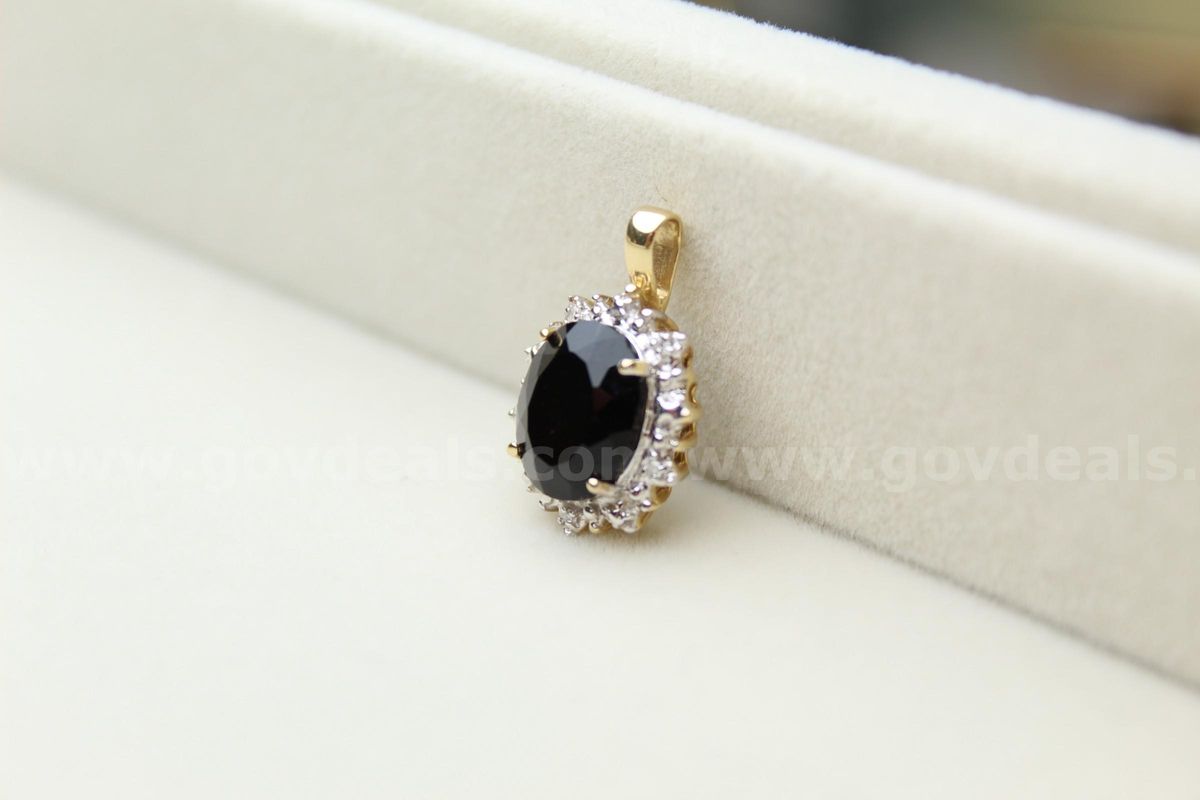 14K Gold Onyx Diamond Pendant