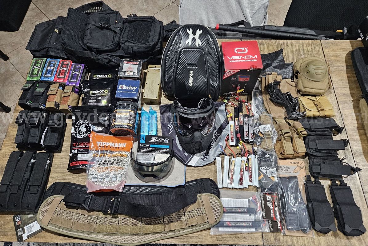 Large Lot of Premium Airsoft Gun & Tactical Gear Collection – 8 Guns - Full rigs and gear