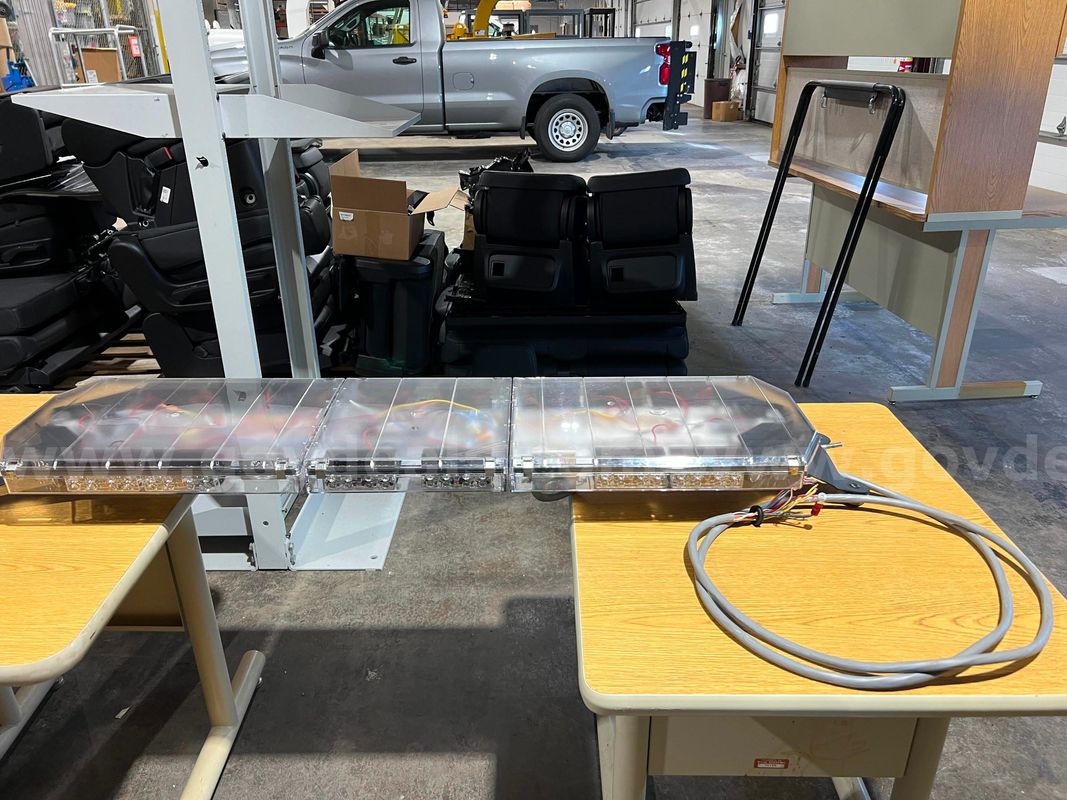 Lightbar Code 3 LEDX 2100