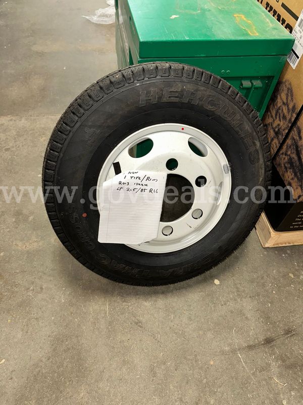 NEW Tire/Rim for 2013 Isuzu Box Truck