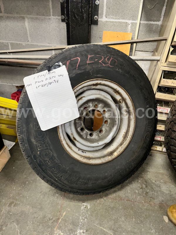 NEW Tire/Rim for 1997 ford F250 4x4