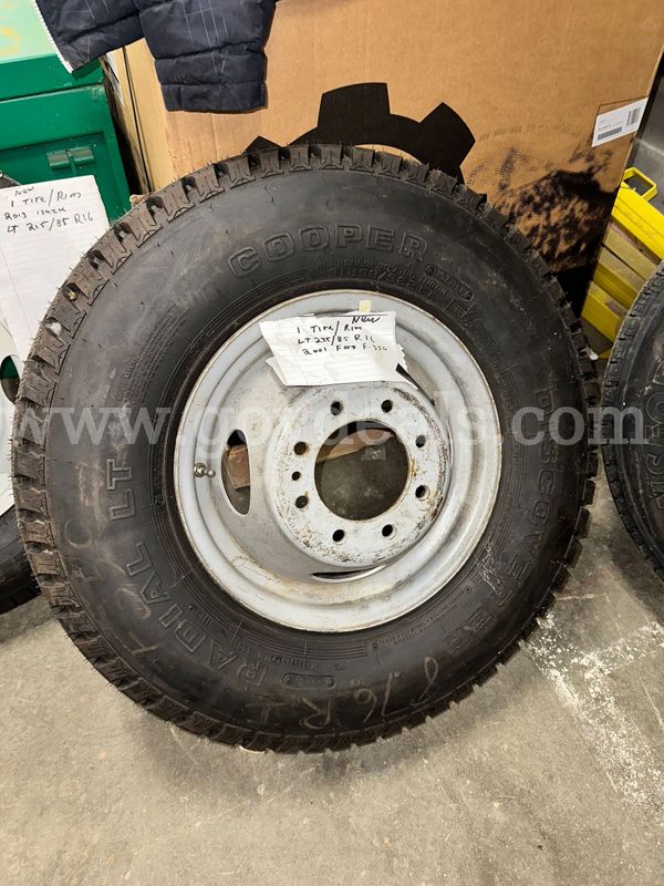 Never Used - Tire/Rim for 2001 Ford F350
