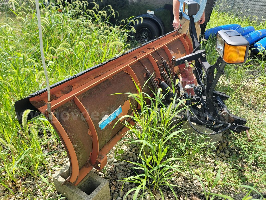 Western Pro Straight Blade 8.5' Plow