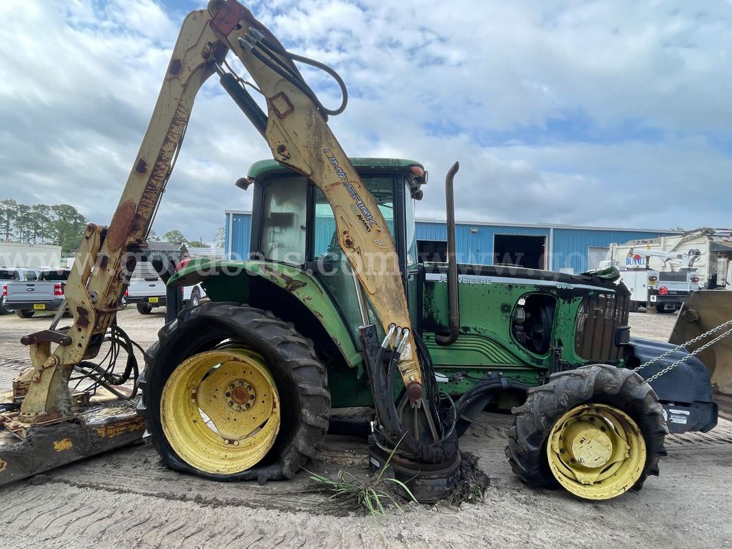 John Deere 6415 