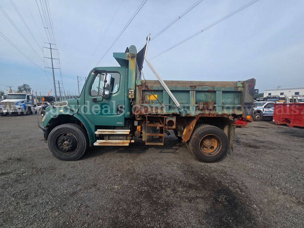 2004 Freightliner M2 106 Dump Truck