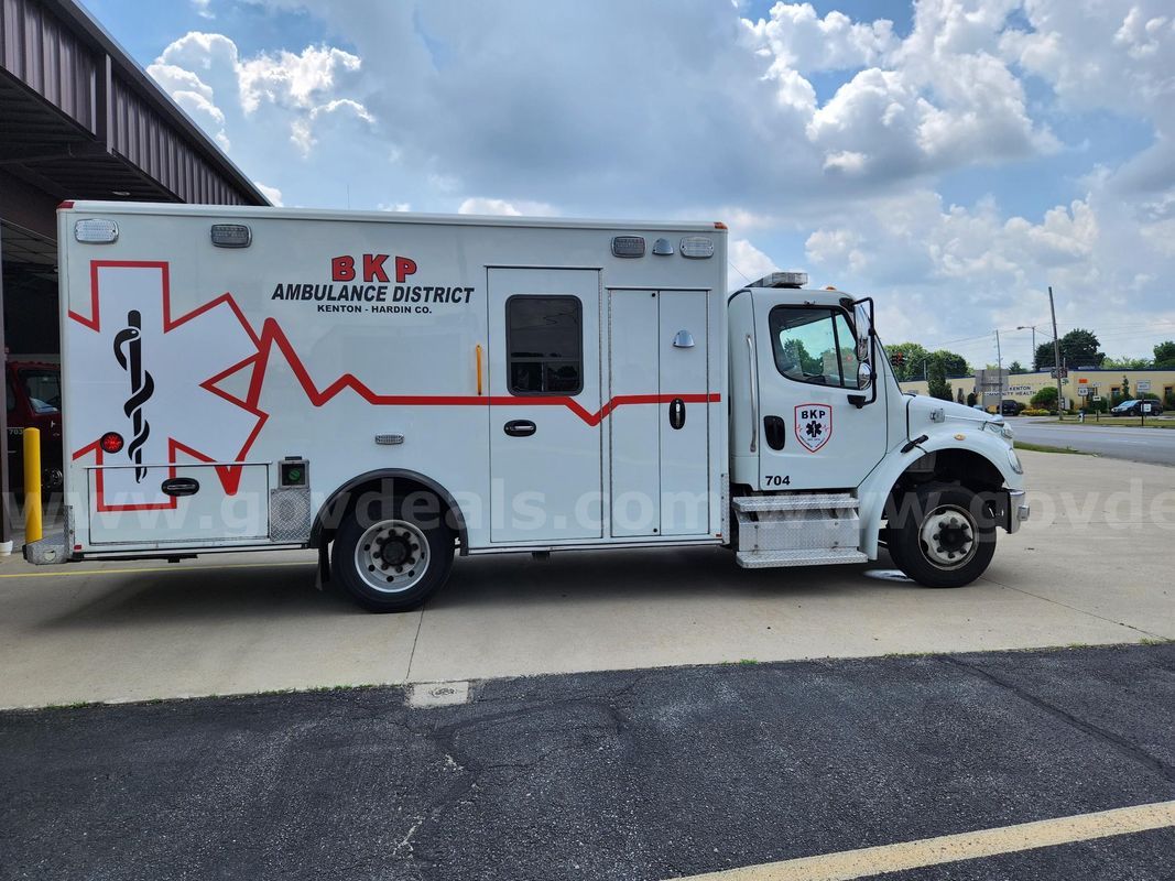 2013 Freightliner M2 106 Ambulance SEE VIDEO!!!