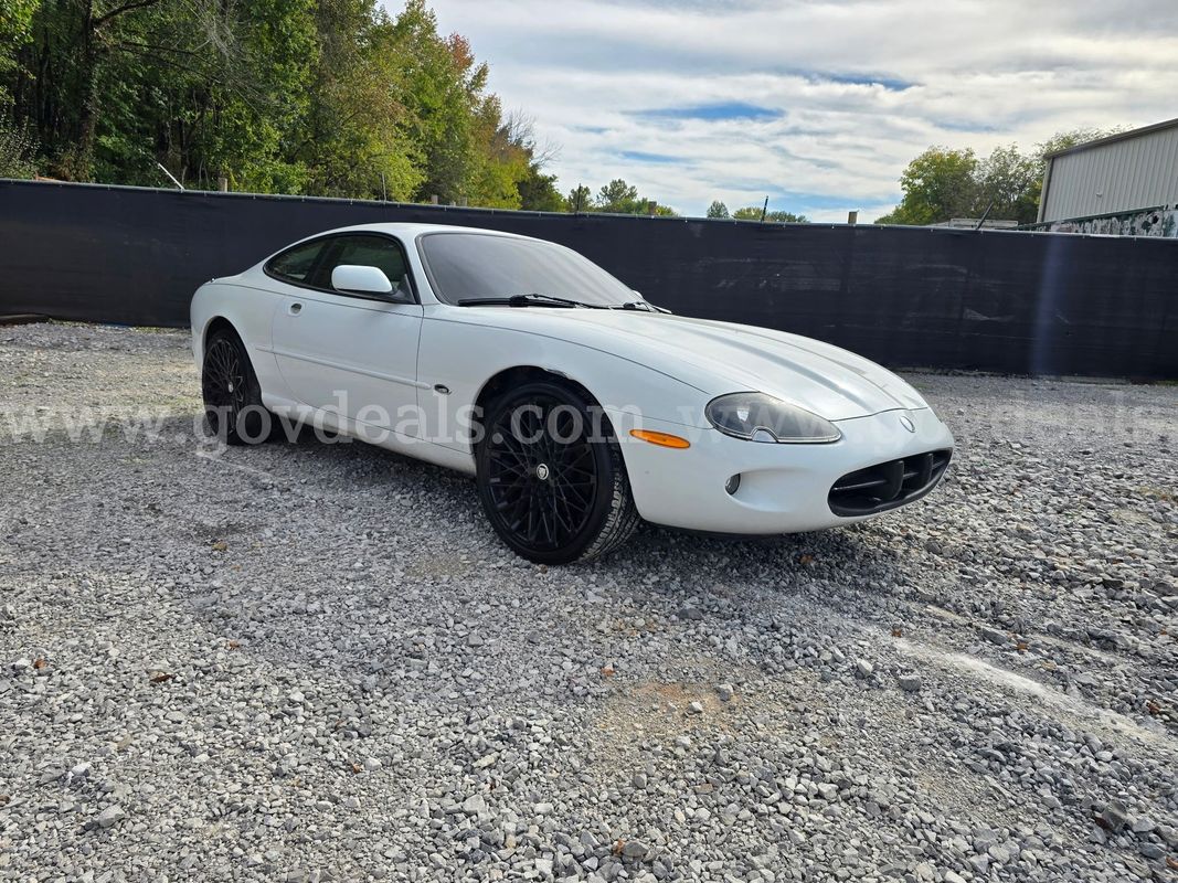 1997 Jaguar XK8 Coupe