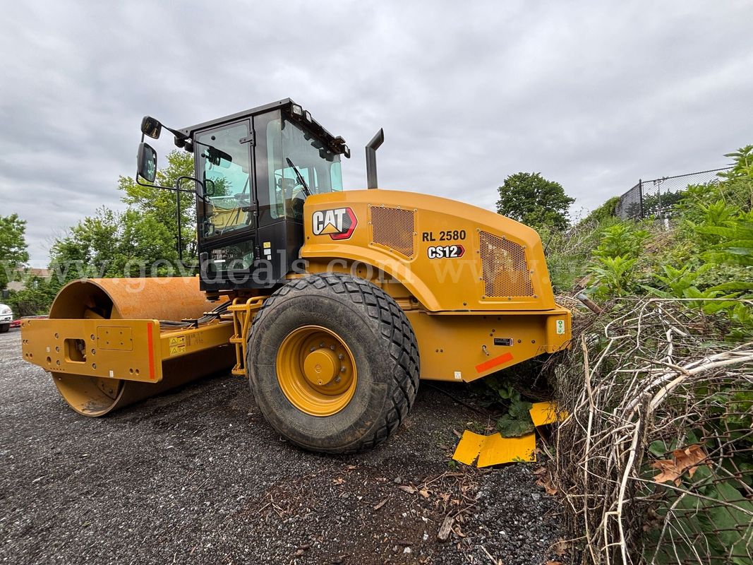 2025 Caterpillar CS12 Vibratory Soil Compactor – Smooth Drum, Cab w/ Heat & A/C