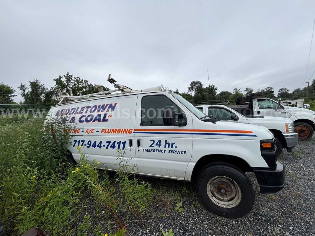 2012 Ford Econoline E-250 Cargo Van 4.6L V8 - Service Body Interior & Ladder Rack