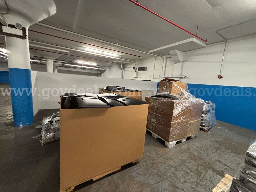 6 Pallets of Mixed LCD Computer Monitors (Approx. 259 Units) (PICK-UP ONLY)