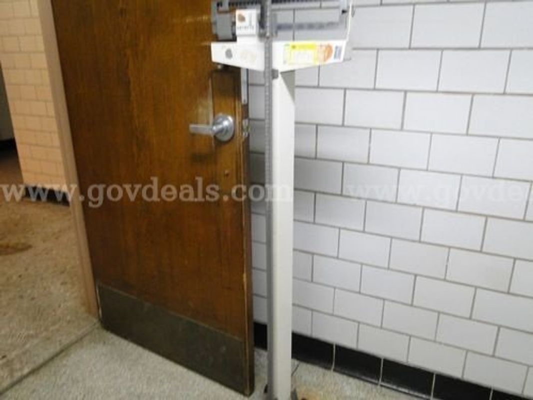 Physician's Mechanical Balance Scale (PICK-UP ONLY)