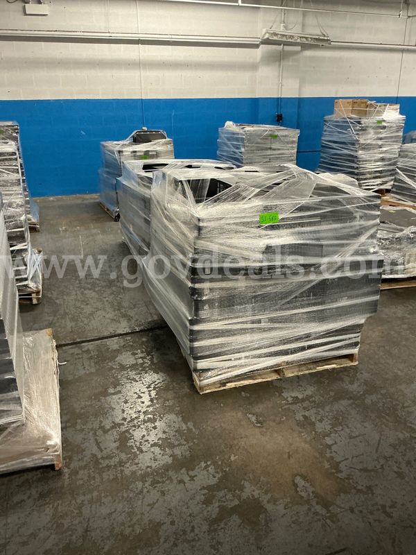 3 pallets of mixed dell desktops approximately 175 units (NO HARD DRIVES INCLUDED)(PICKUP ONLY)