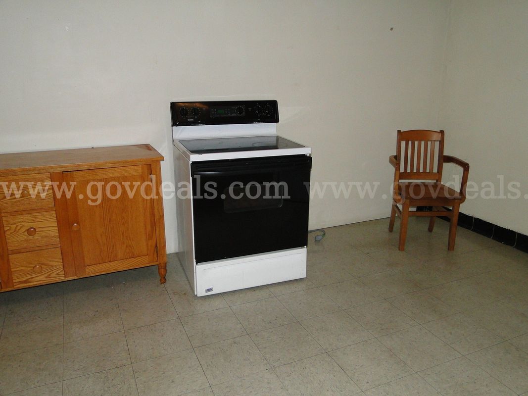 Electric Stove / Range