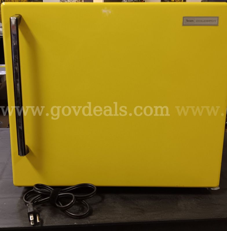 Sears Coldspot Mini Refrigerator