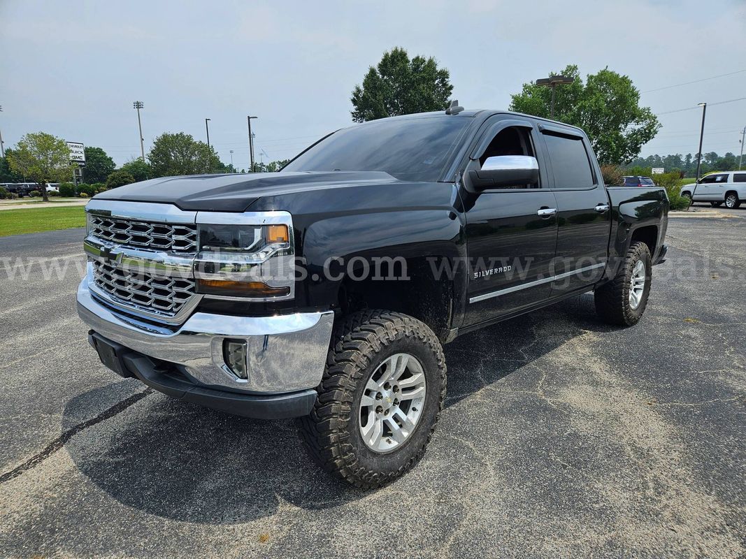 2017 Chevrolet Silverado 1500 LT Crew Cab 4WD