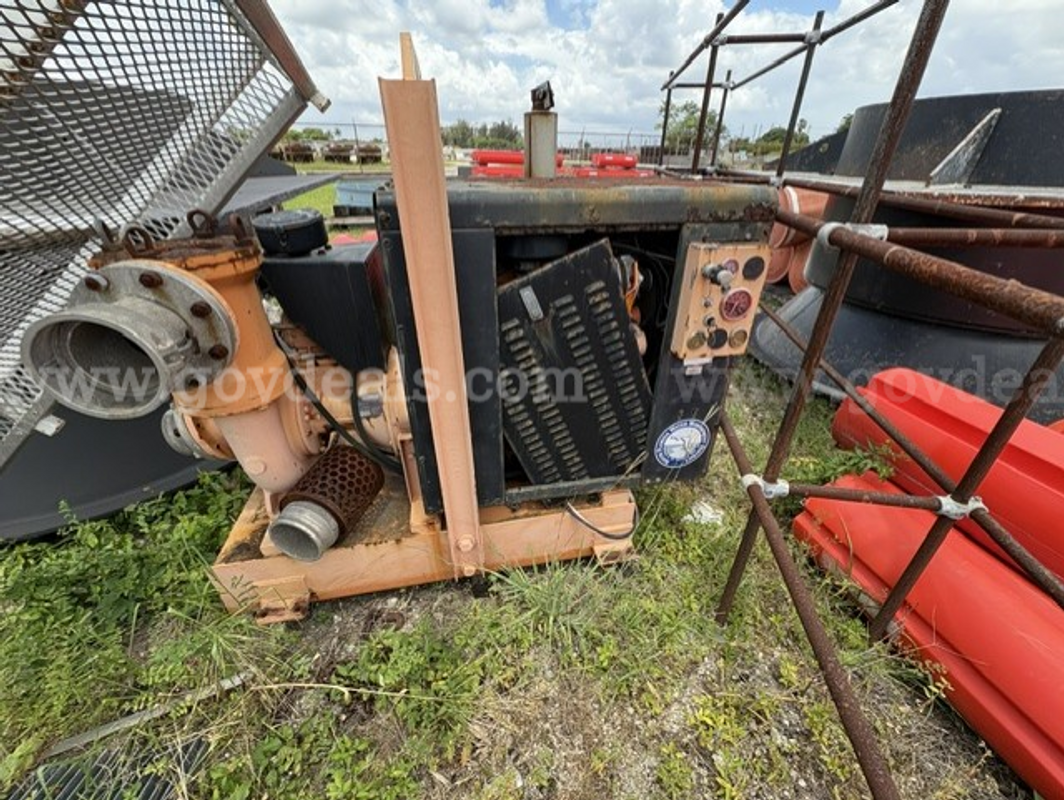 One Godwin Pump and Trailer Poor Condition Parts Only