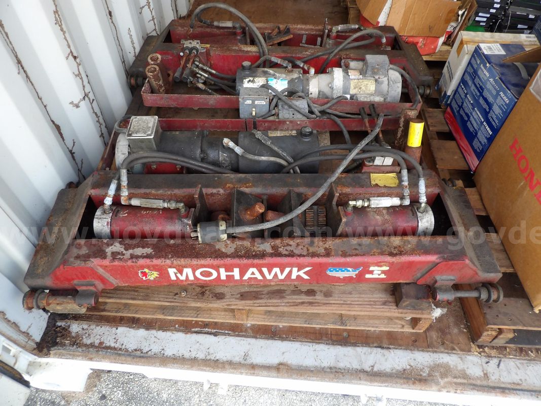 Electric Hydraulic Bridge Jacks - Mohawk
