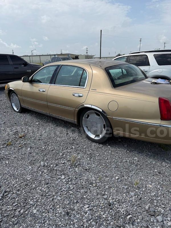 1998 Lincoln Town Car