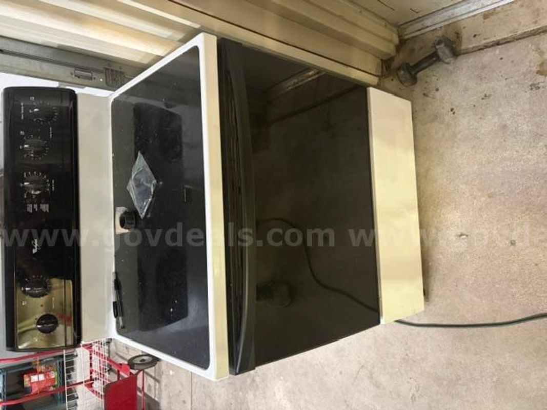 Whirlpool Electric Oven