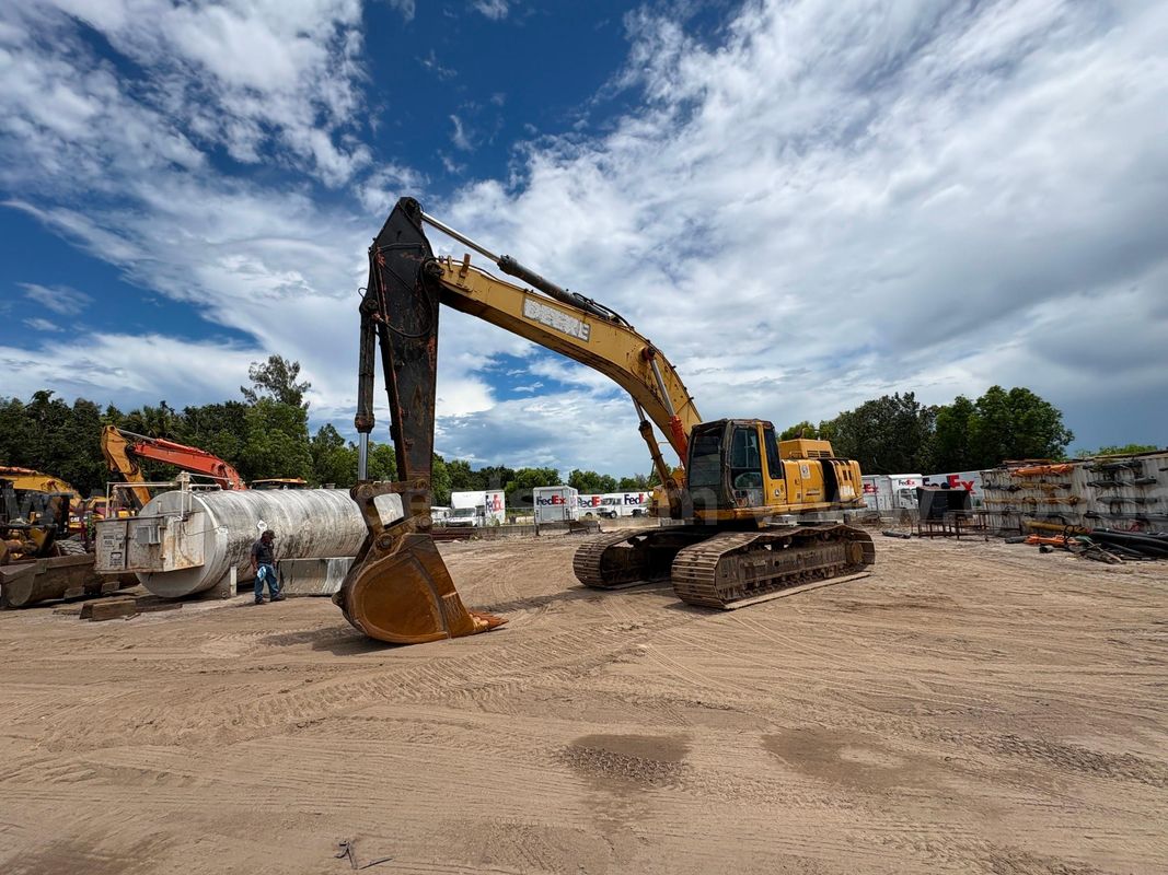 2003 John Deere 450C LC Hydraulic Excavator
