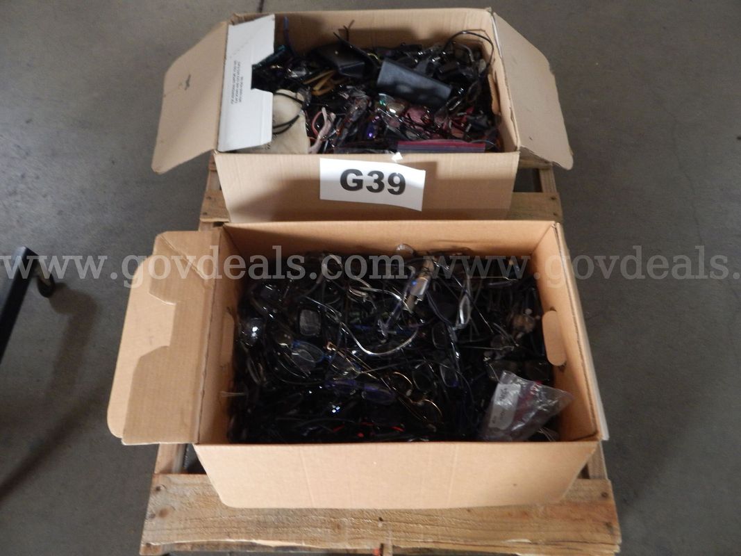 Lot G39 - (2) Boxes of Misc. Reading Glasses