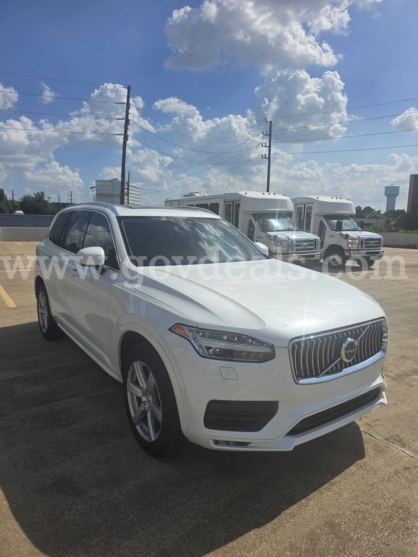 2023 Volvo XC90