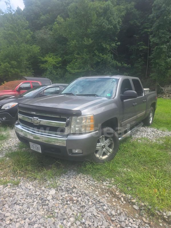 2008 Chevrolet Silverado 1500 LT1 Crew Cab 4WD