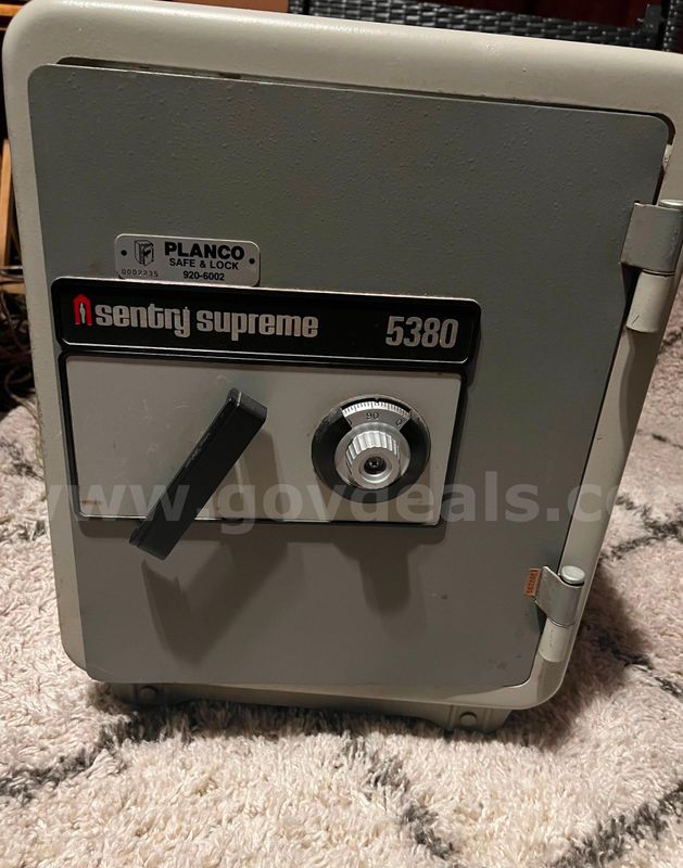 Sentry Supreme 5380 Safe